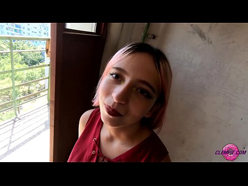 ❤️ Sensuele studente pijpt een vreemdeling in de outback - Cum On His Face Sluts at us